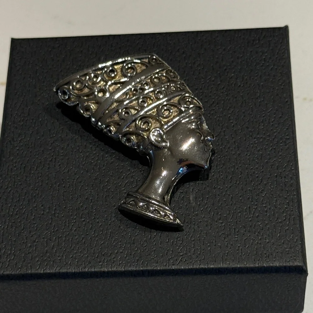 Elegant Silver Brooch